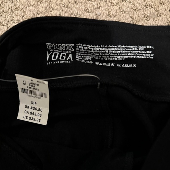 NWT VS PINK winter leggings! - Picture 3 of 3